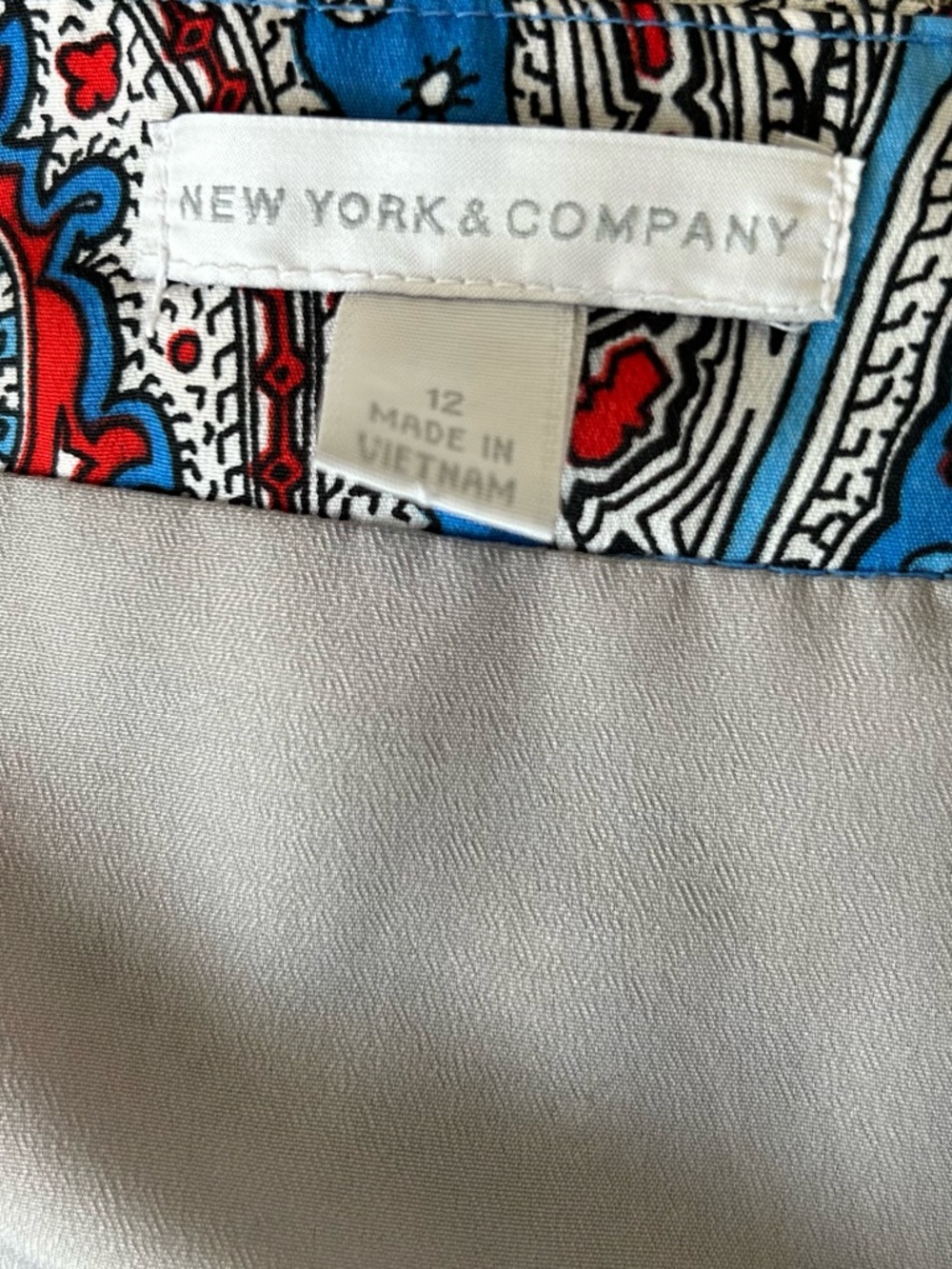 New York & Co Faux Lined Wrap Skirt. Size 12 - Picture 4 of 6